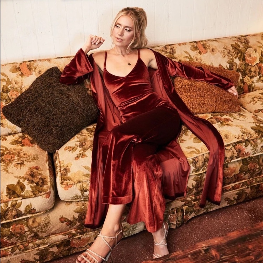 Shades of Rose Velvet Jumpsuit XS